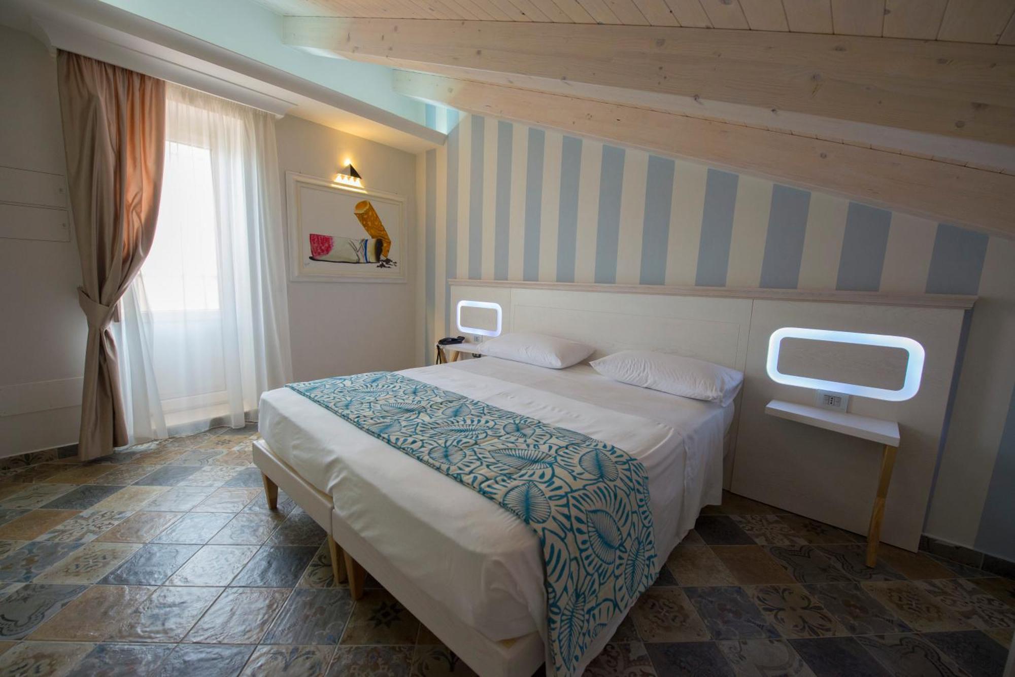 Residenza Donna Giovanna Tropea Rum bild